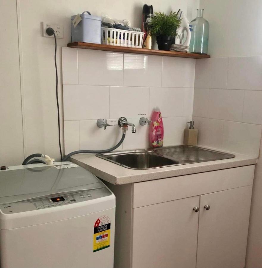 The Husky House Or Little Husky Studio Suite Huskisson Esterno foto