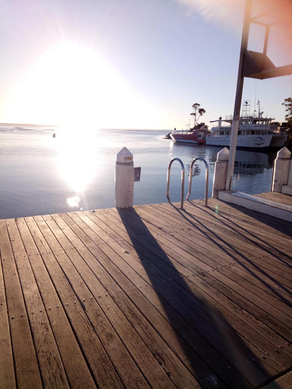 The Husky House Or Little Husky Studio Suite Huskisson Esterno foto