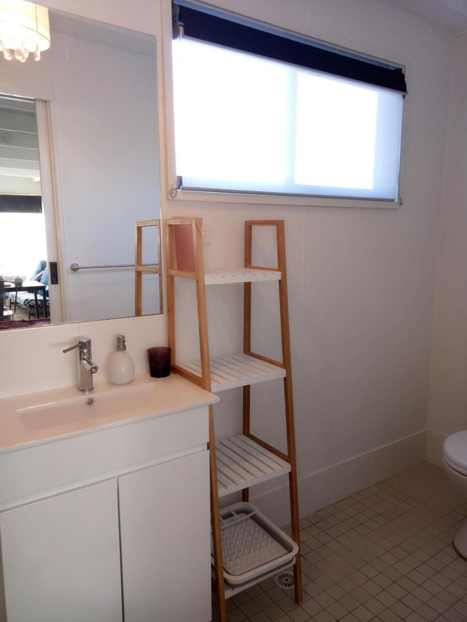 The Husky House Or Little Husky Studio Suite Huskisson Esterno foto